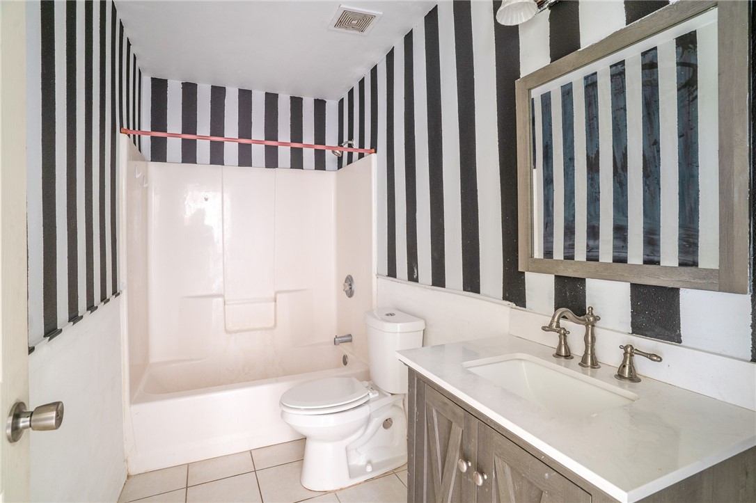 1130 Jonnell St Property Photo 7