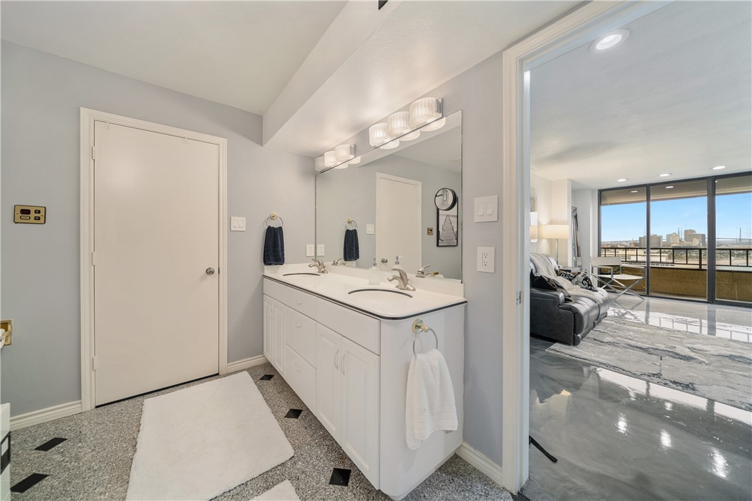 1400 Ocean Dr 1104a Property Photo 30