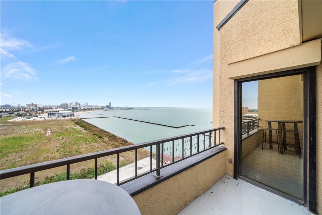 1400 Ocean Dr 1104a Property Photo 35