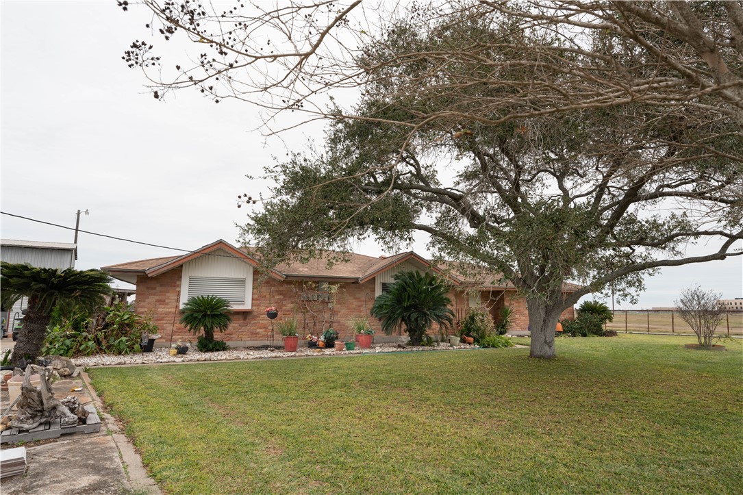 6656 Yorktown Blvd Property Photo 3