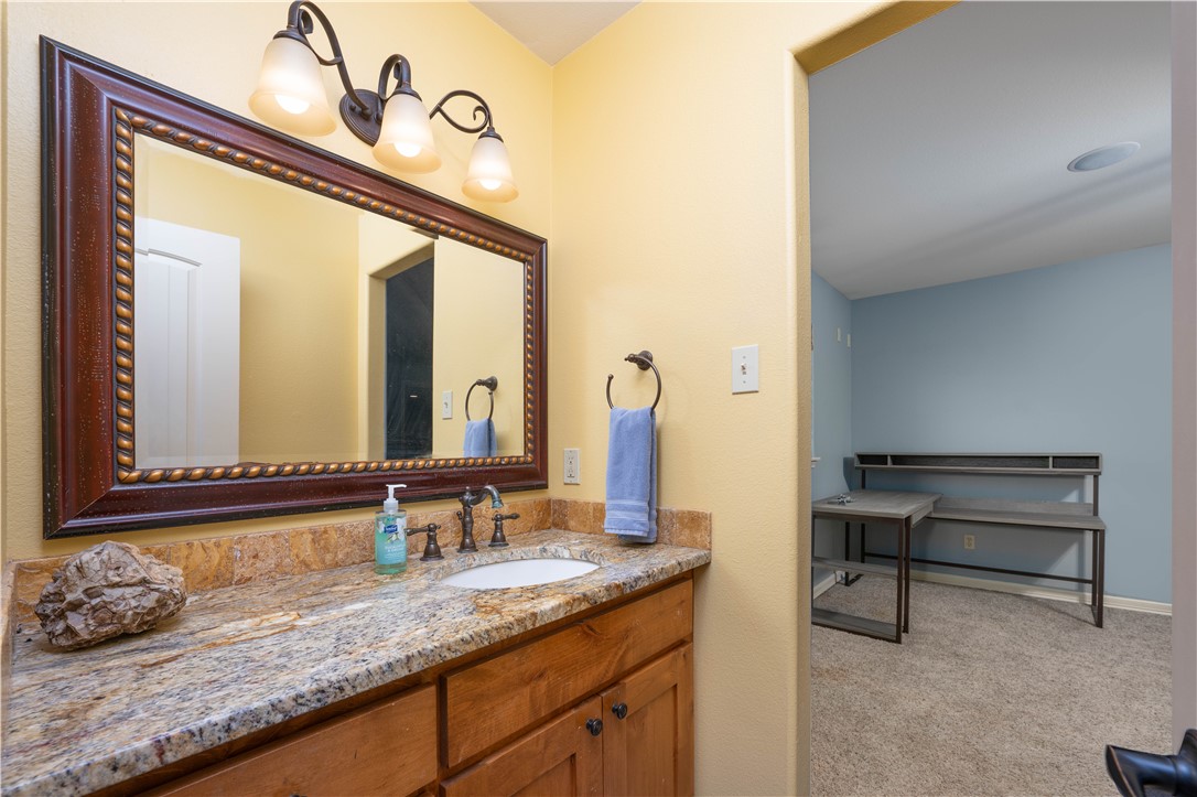 6656 Yorktown Blvd Property Photo 34