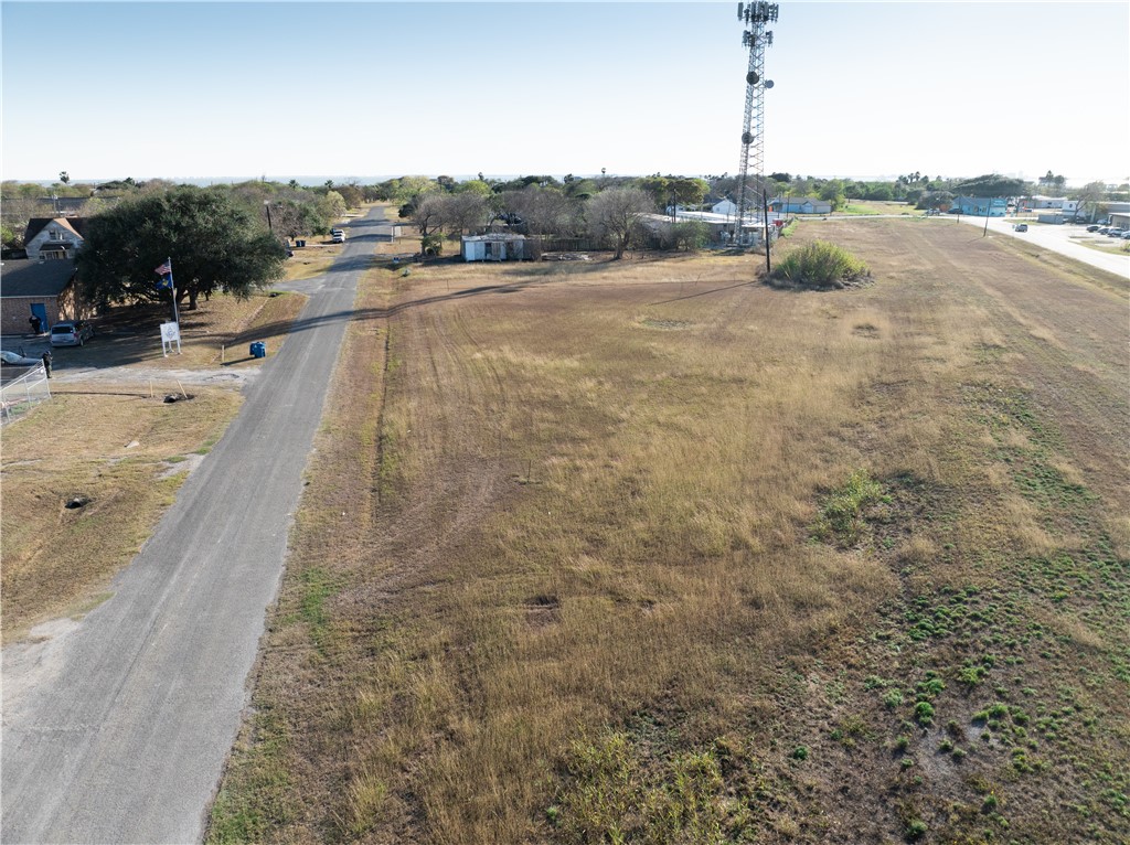 001 Commerce Ave Property Photo 5