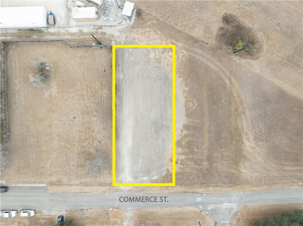621 Commerce St Property Photo 2