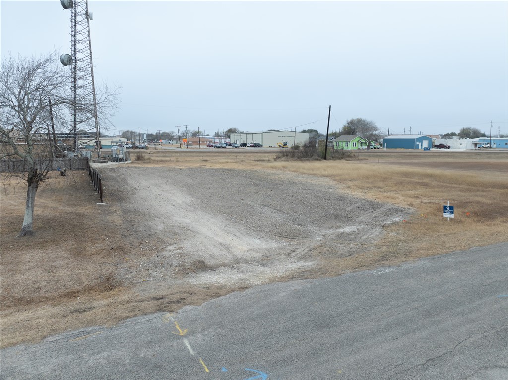 621 Commerce St Property Photo 12
