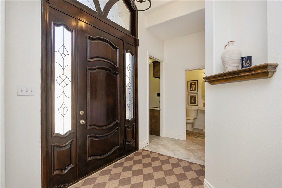 4338 Spring Creek Dr Property Photo 4