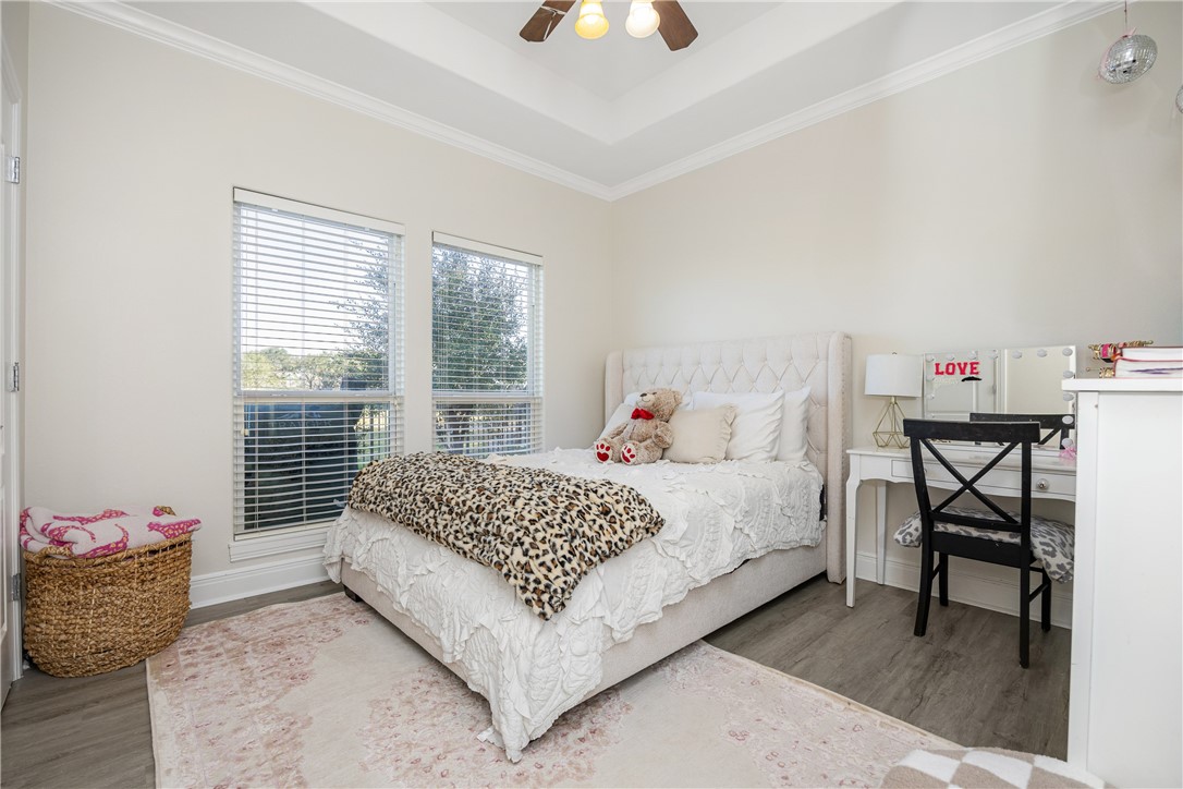 4338 Spring Creek Dr Property Photo 25