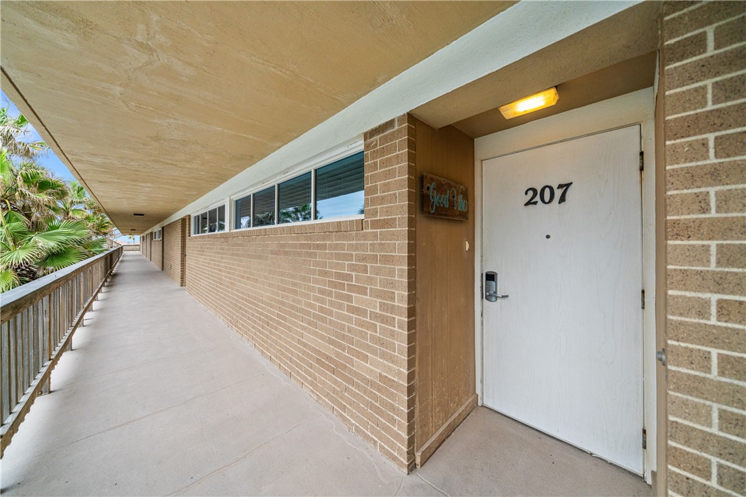 15340 Leeward Dr 207 Property Photo 2