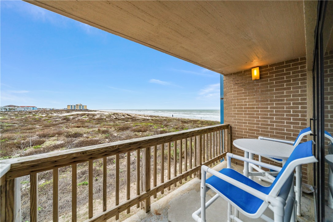 15340 Leeward Dr 207 Property Photo 14