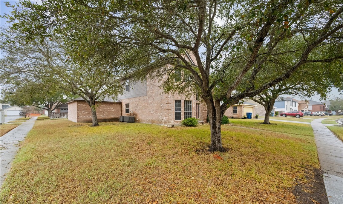3037 Shady Creek Lane Property Photo 2