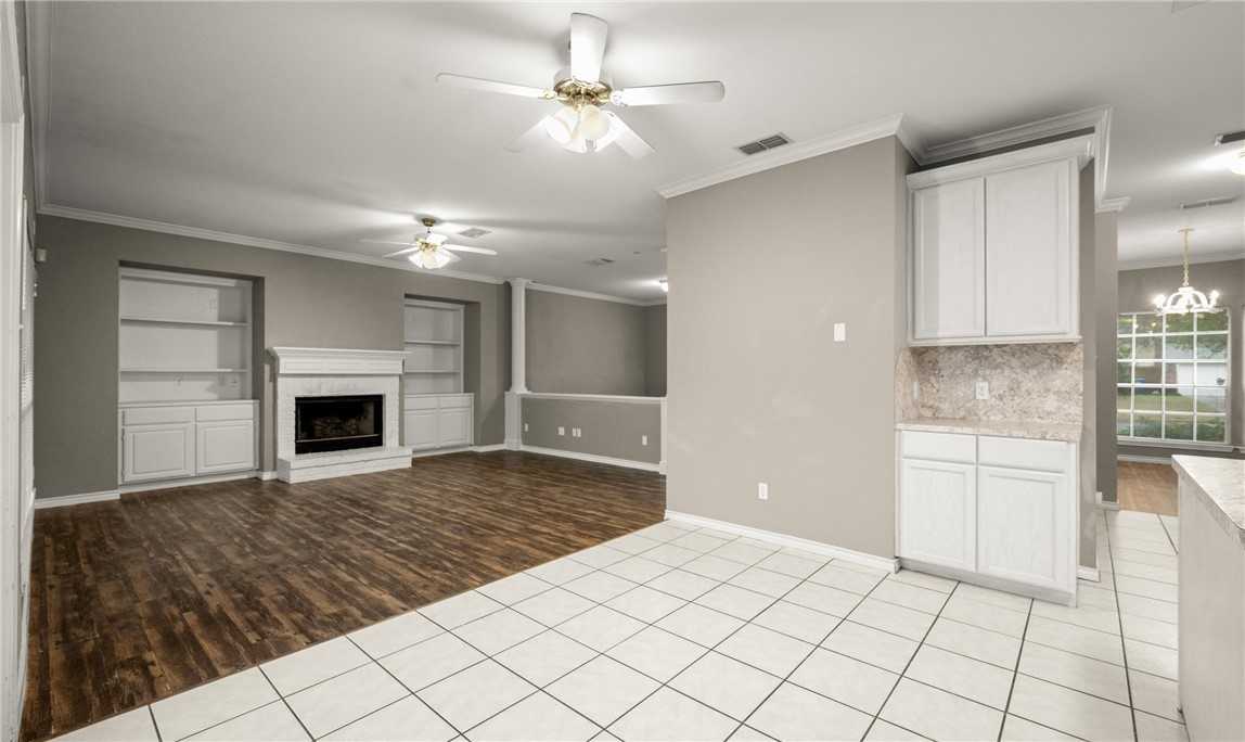 3037 Shady Creek Lane Property Photo 9