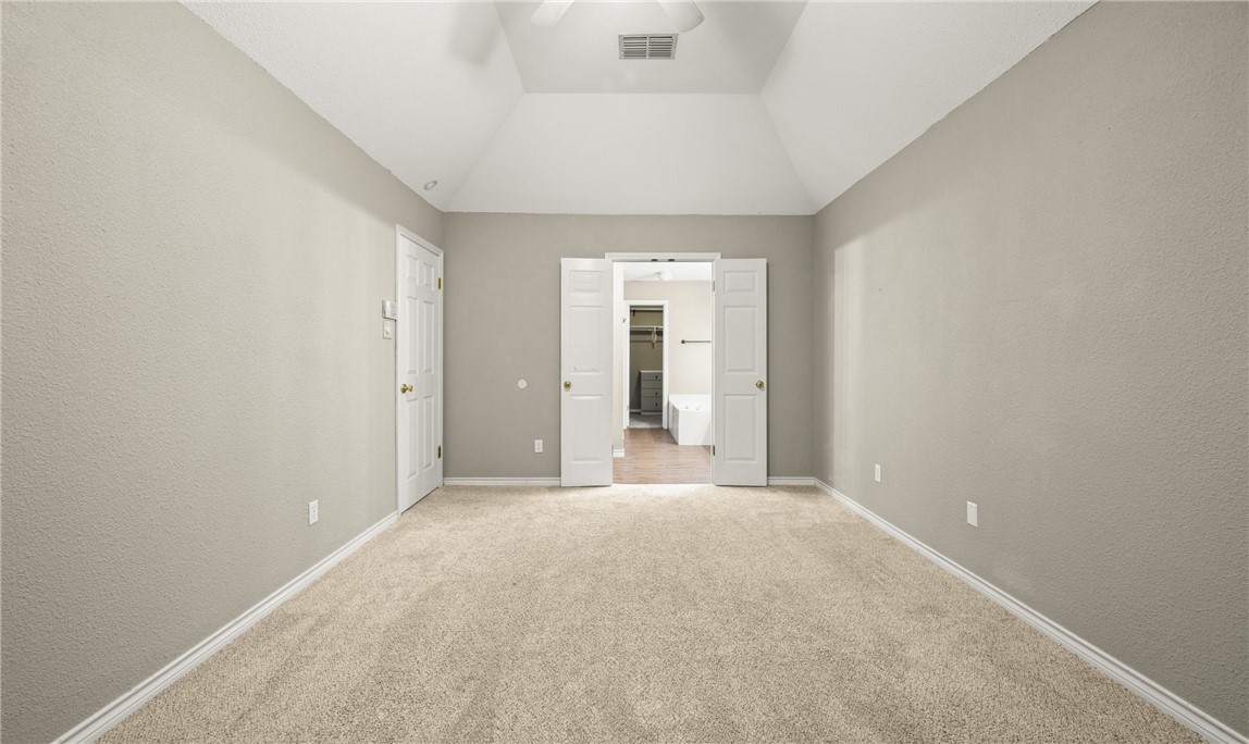 3037 Shady Creek Lane Property Photo 14