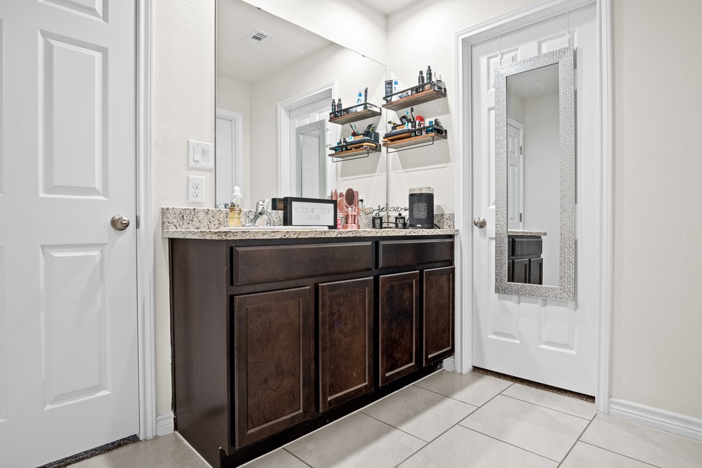 3906 Targaryen Way Property Photo 12