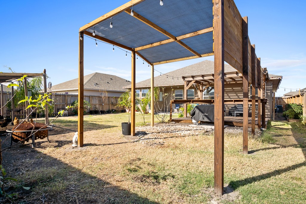 3906 Targaryen Way Property Photo 20
