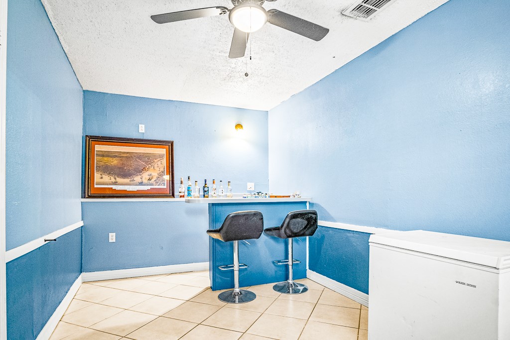 3806 Granite Peak Dr Property Photo 6
