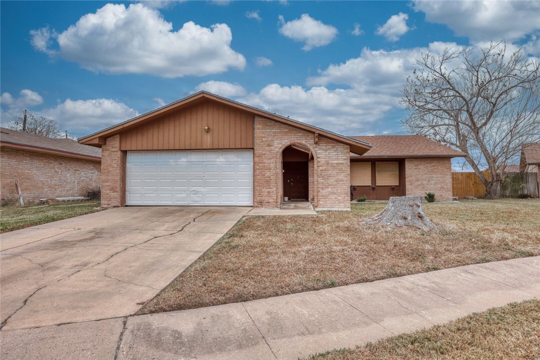 1607 Cimmarron St Property Photo 1