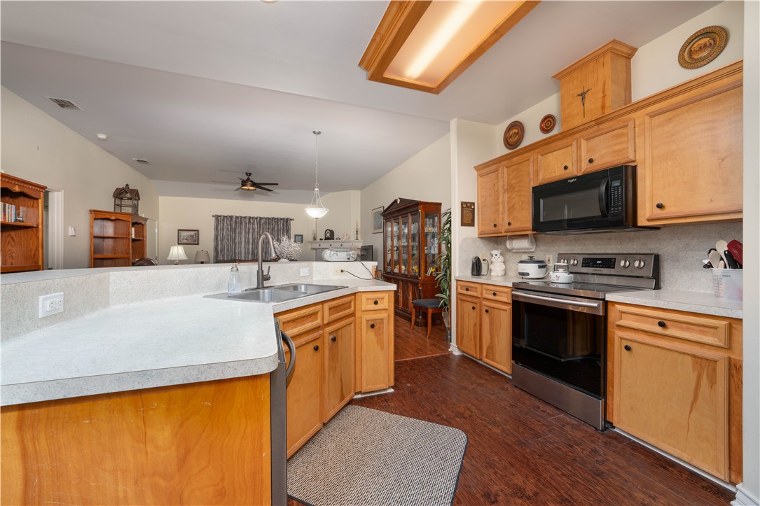 15633 Palmira Ave A Property Photo 8