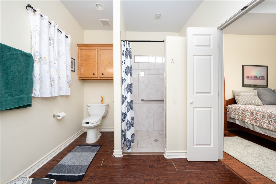 15633 Palmira Ave A Property Photo 17