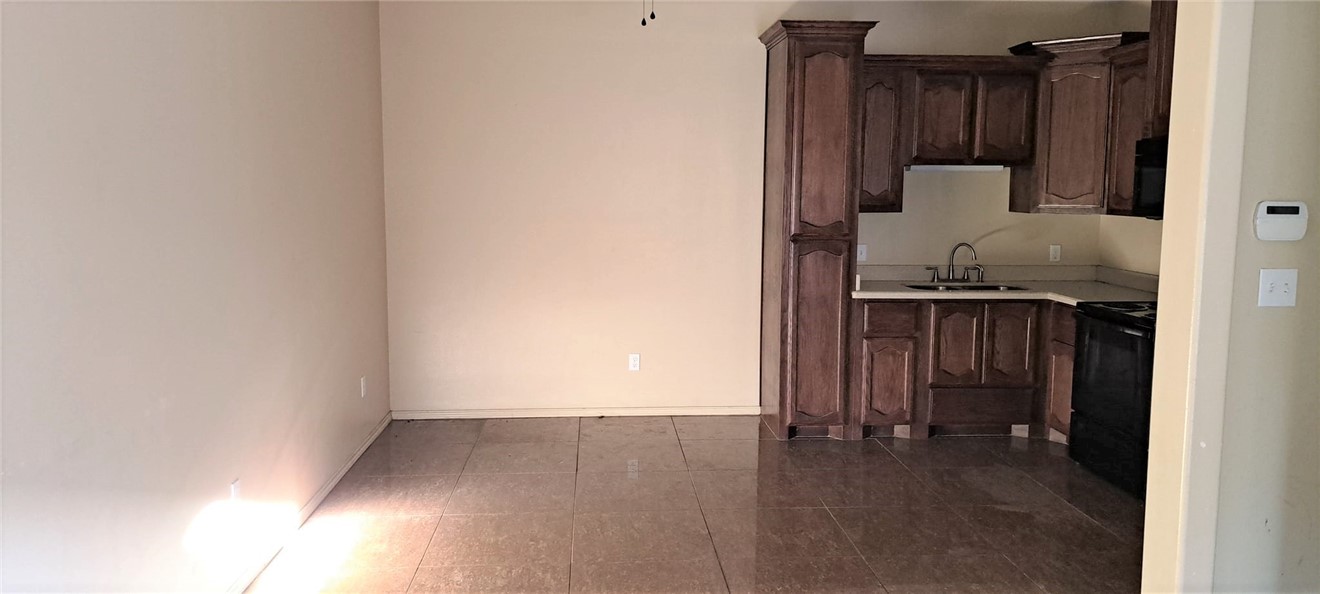 318 W Ella Ave Property Photo 18