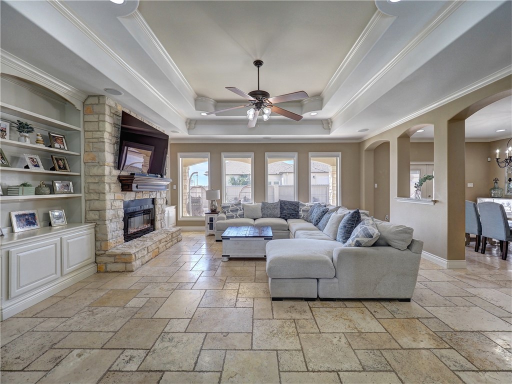 204 Black Diamond Property Photo 7
