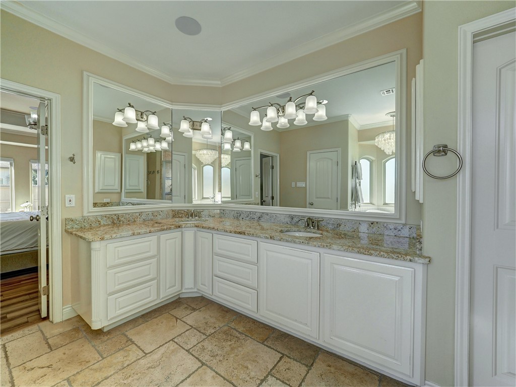 204 Black Diamond Property Photo 16