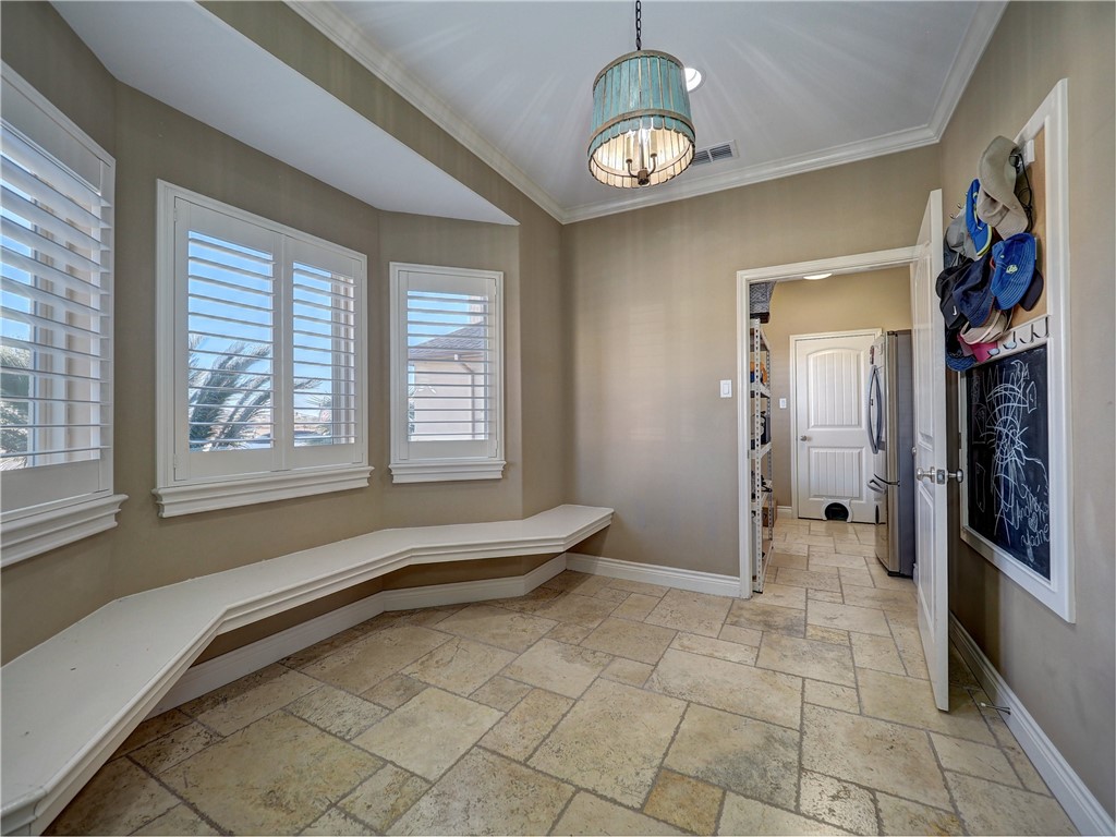 204 Black Diamond Property Photo 20