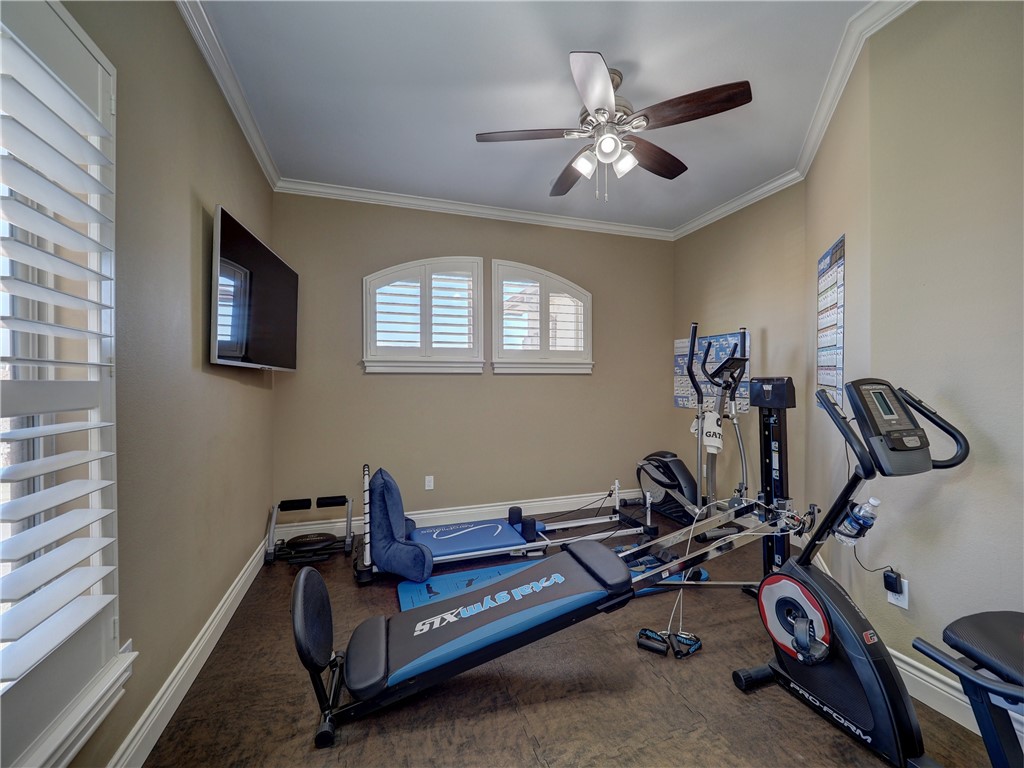 204 Black Diamond Property Photo 29