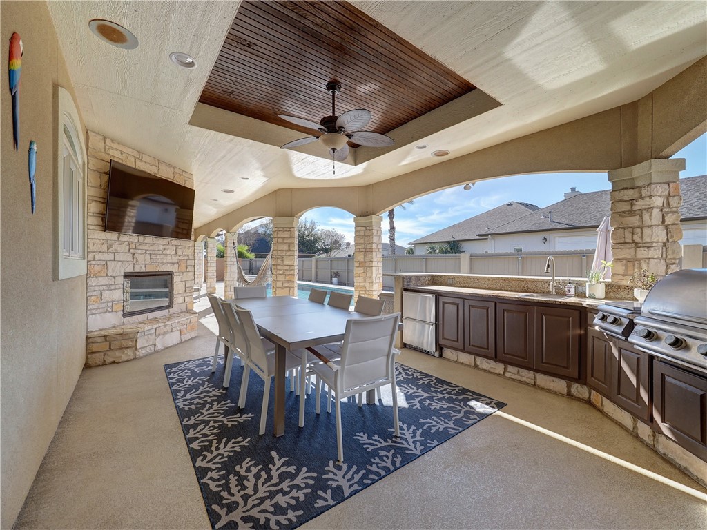 204 Black Diamond Property Photo 30