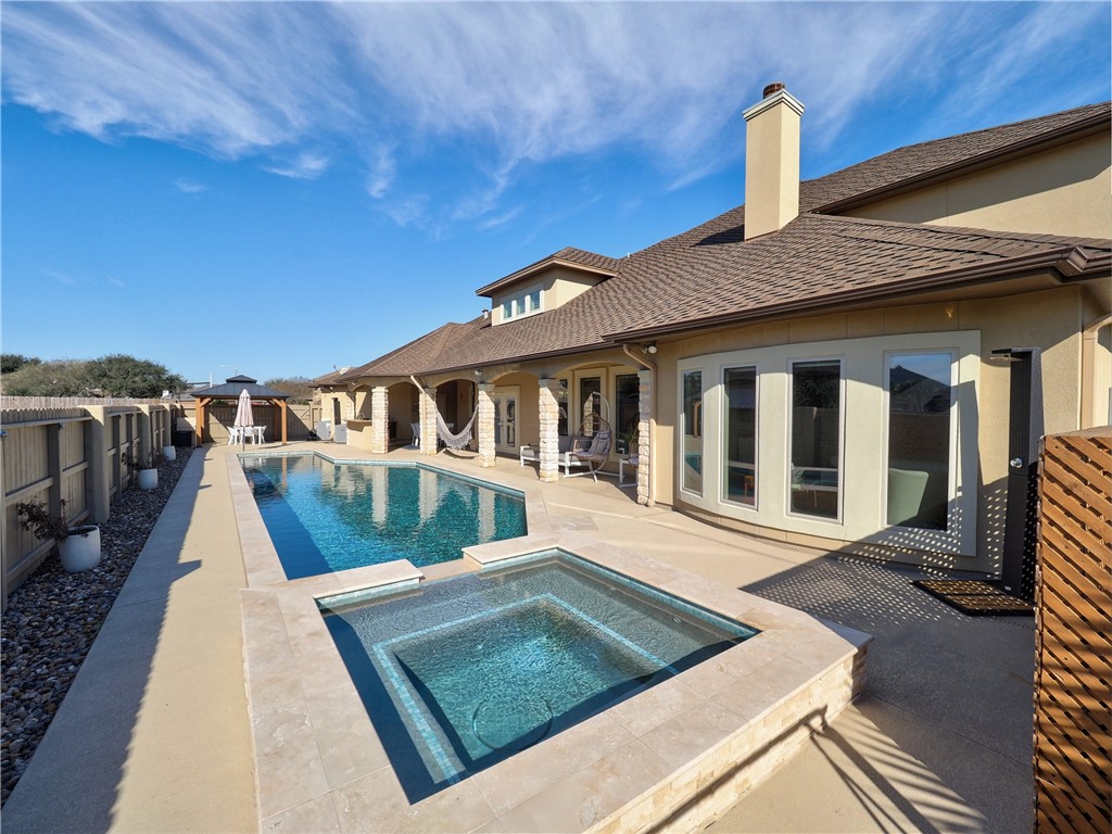 204 Black Diamond Property Photo 35