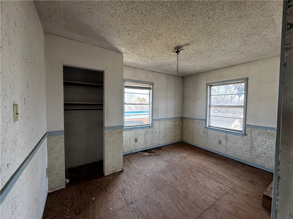 2446 Prescott St Property Photo 21