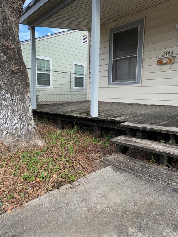 2446 Prescott St Property Photo 27