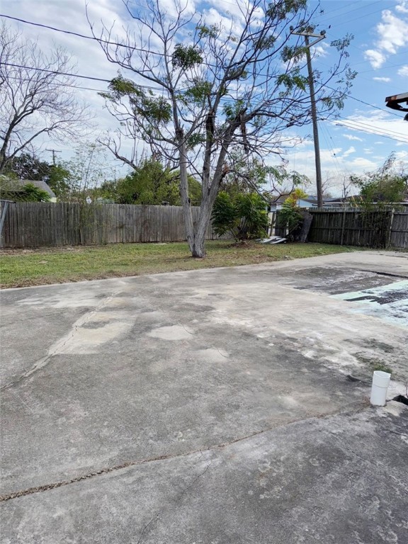 2446 Prescott St Property Photo 29