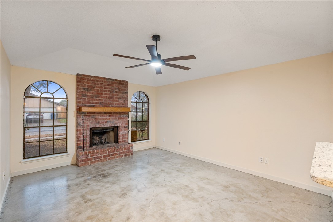 6030 Pendleton Dr Property Photo 5