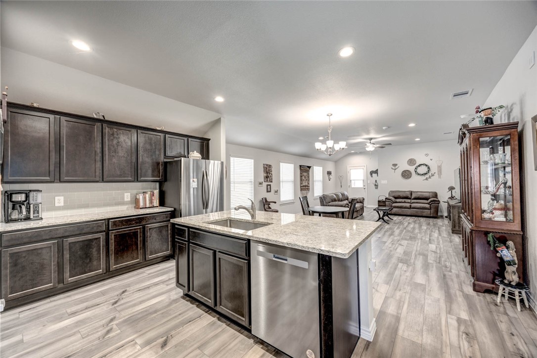 Undefined Property Photo 6