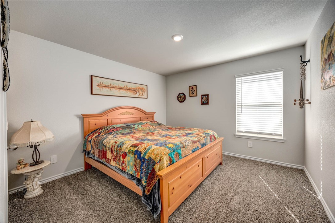 Undefined Property Photo 9