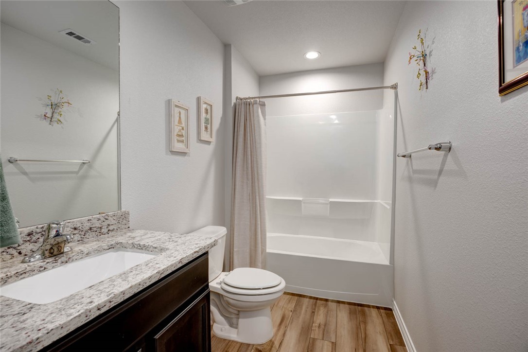 Undefined Property Photo 11