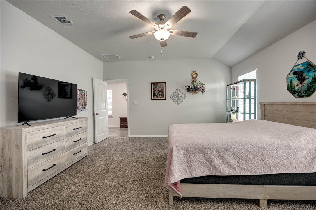 Undefined Property Photo 16