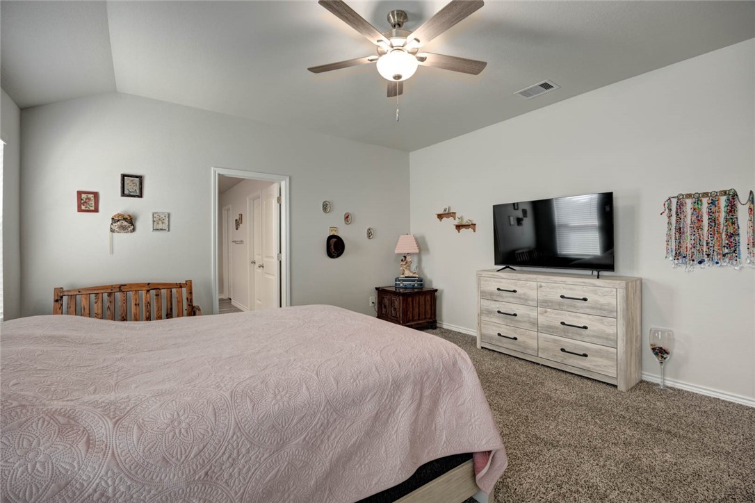Undefined Property Photo 18