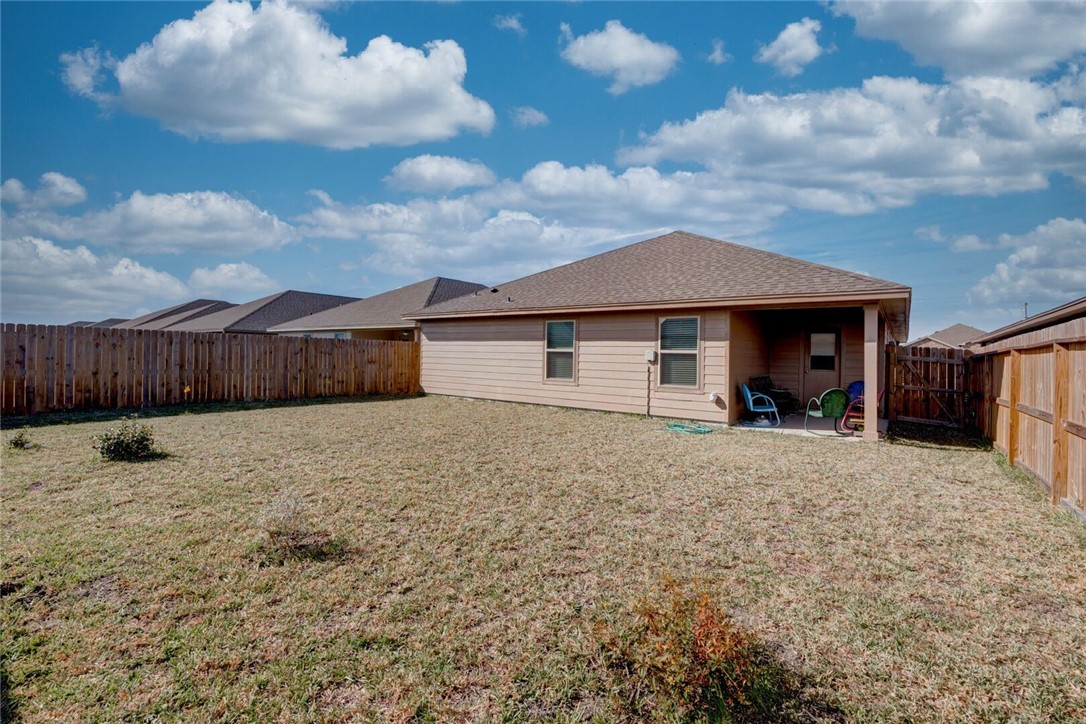 Undefined Property Photo 23