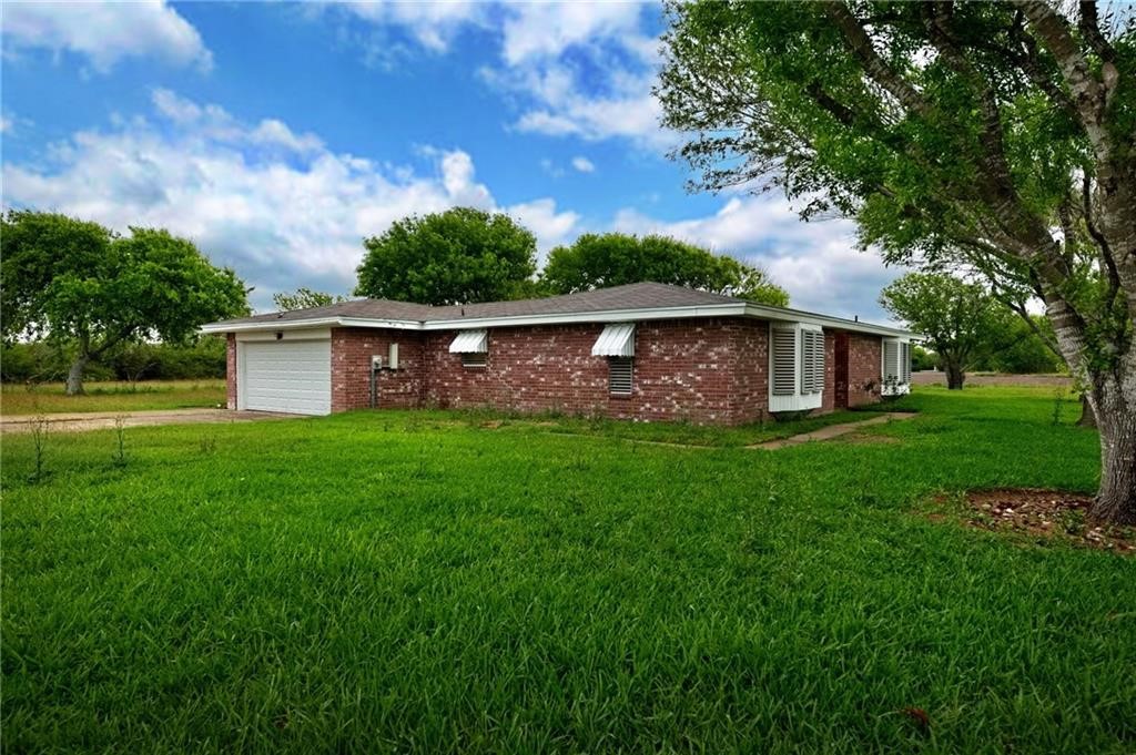 7692 Lang Property Photo 2