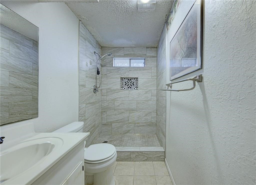 7692 Lang Property Photo 12