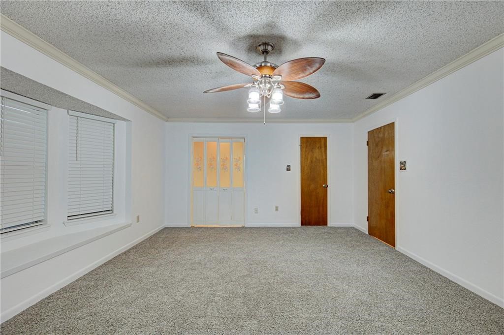 7692 Lang Property Photo 15