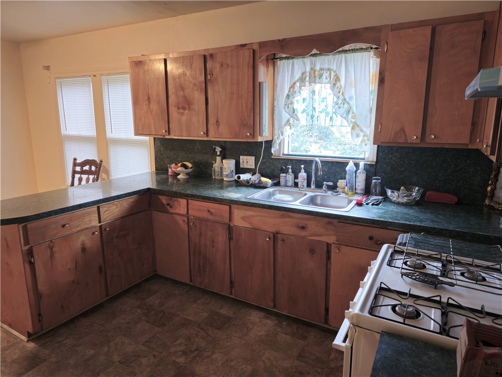 2020 Buford St Property Photo 8