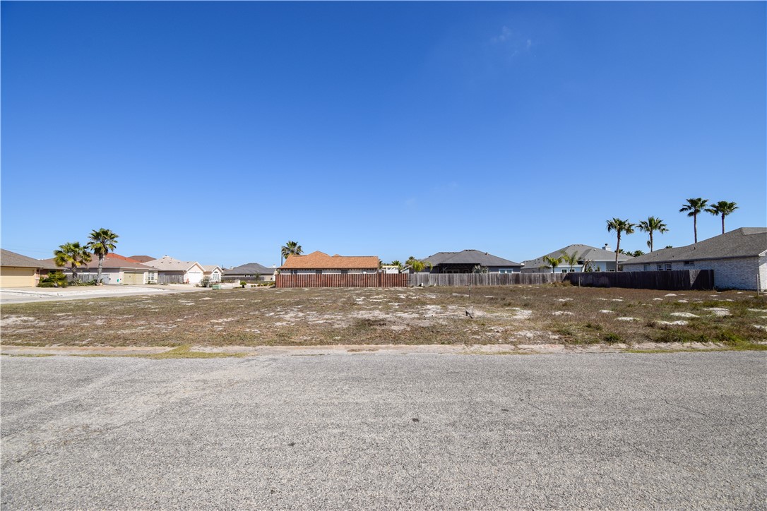 13902 Skysail St Property Photo 1