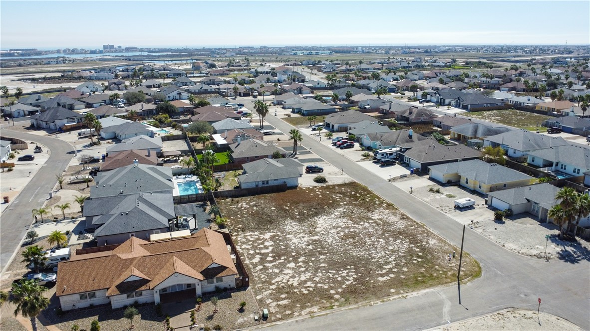 13902 Skysail St Property Photo 13