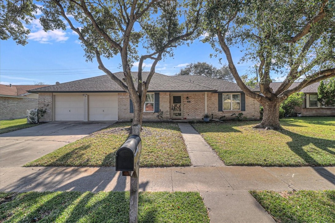 4513 Snead Dr Property Photo 1