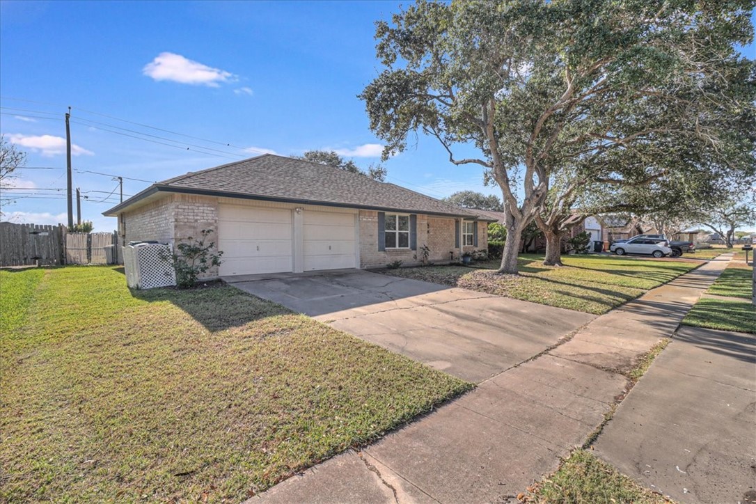 4513 Snead Dr Property Photo 2