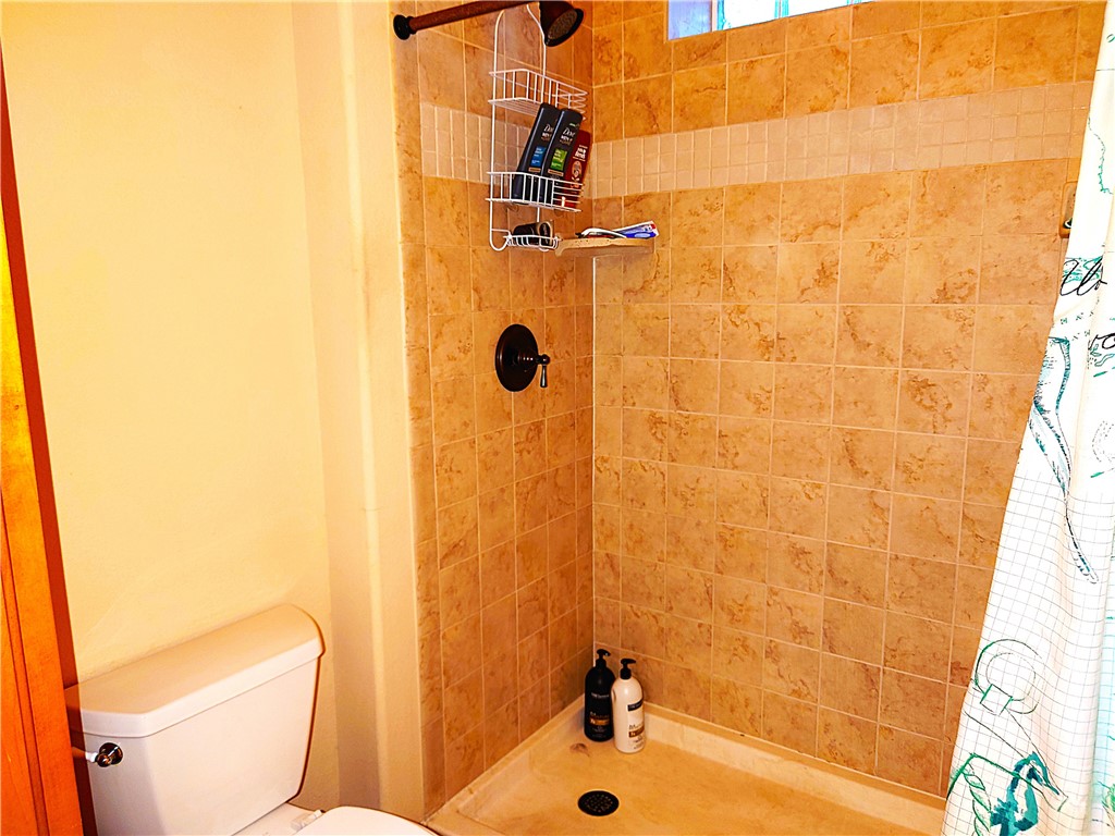 14910 Leeward Dr Property Photo 17