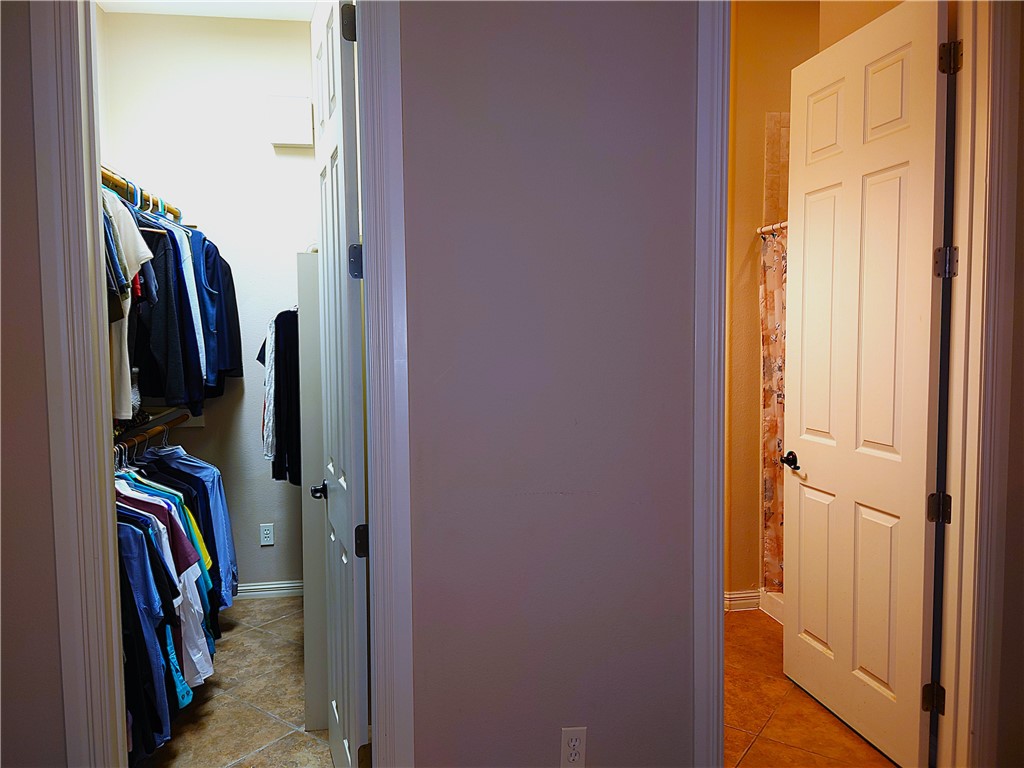 14910 Leeward Dr Property Photo 33
