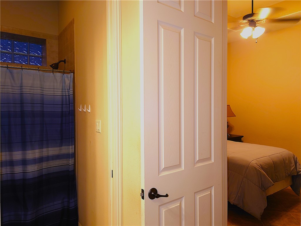 14910 Leeward Dr Property Photo 37