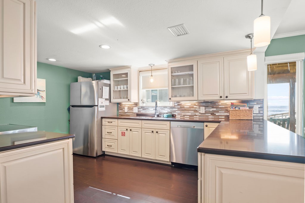 6871 State Highway 361 16 Property Photo 8